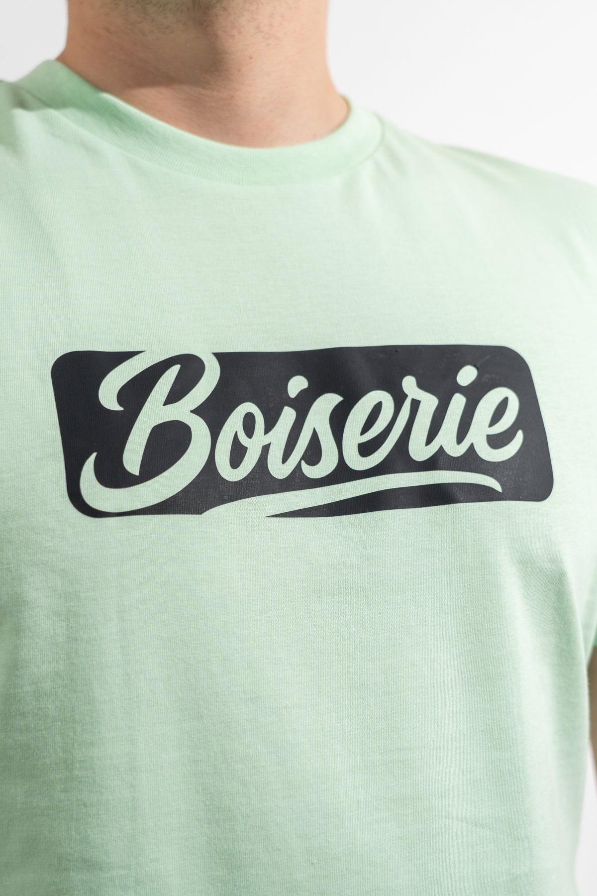 LE T-SHIRT MENTHE BOISERIE NOIR