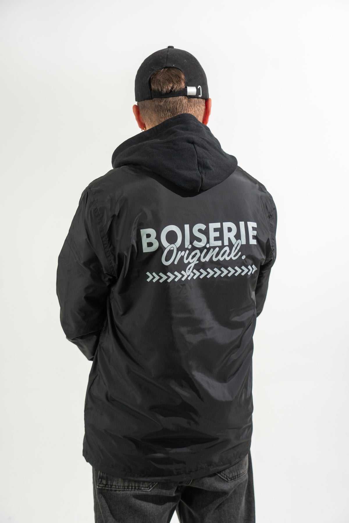 COUPE VENT BOISERIE