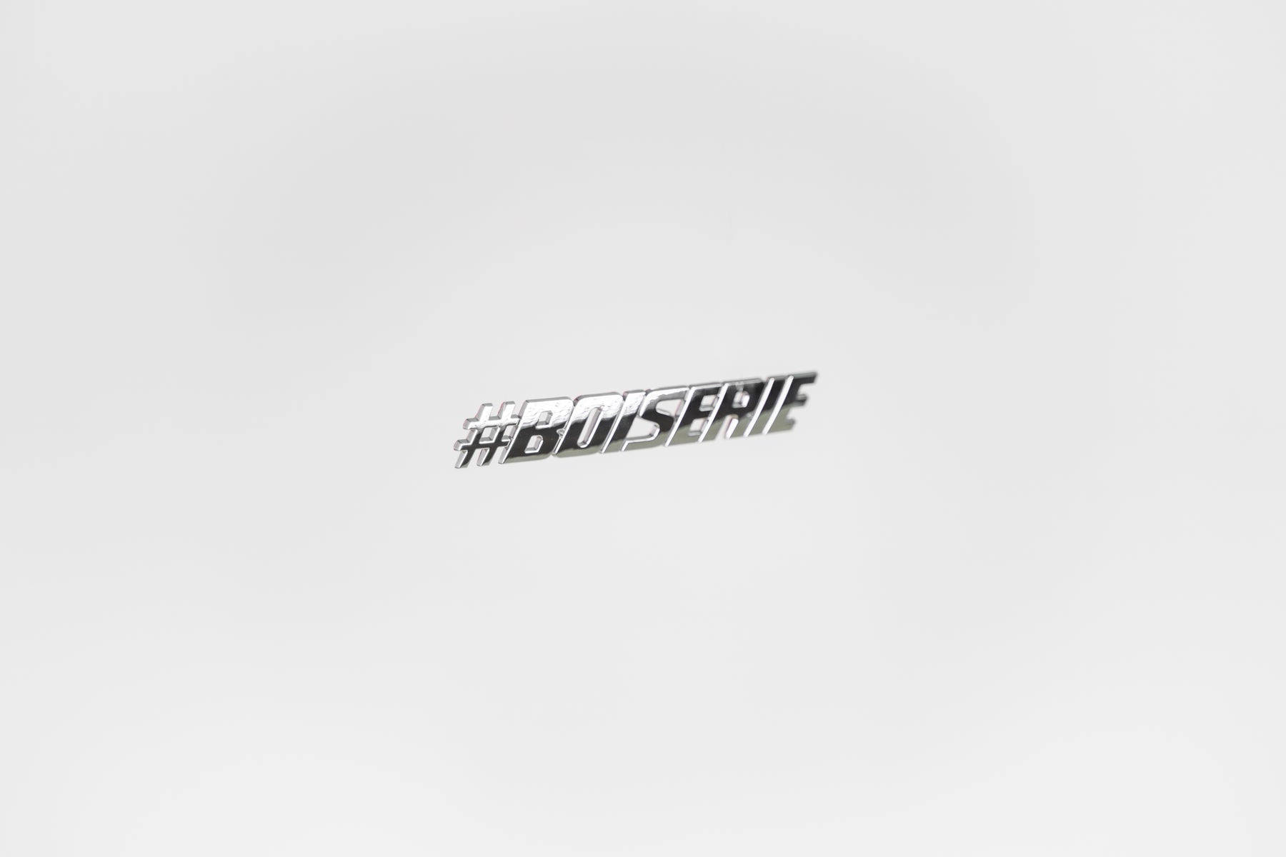 Sigle #BOISERIE Chrome